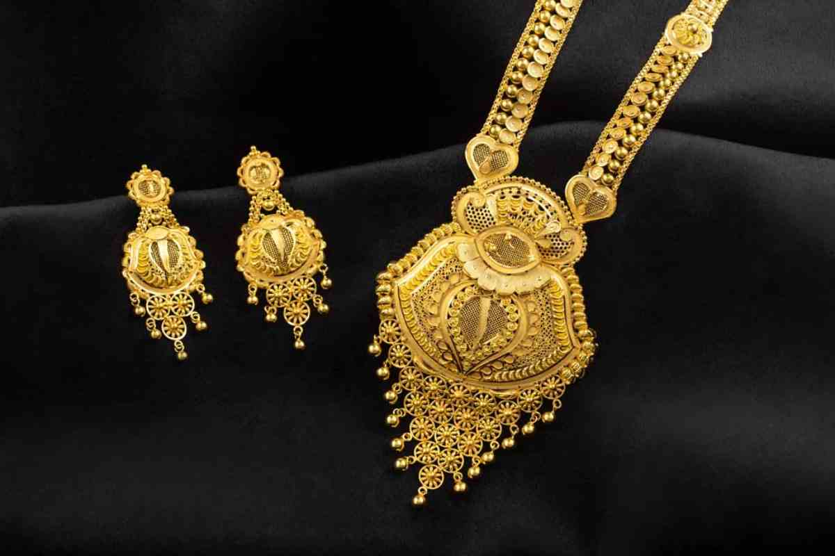 New Rani Haar Designs In Gold